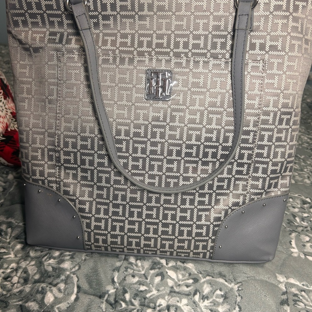Tommy Hilfiger Gray Patterned Tote Bag